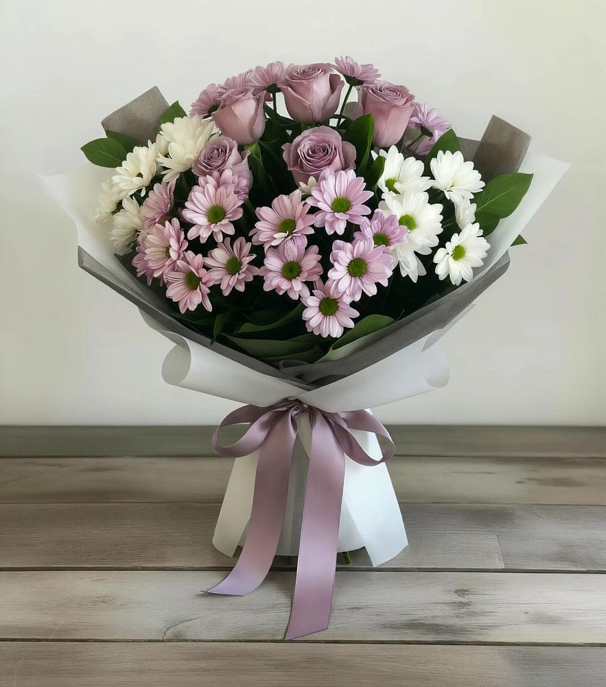 Букет цветов из: Хризантемы и Розы в Кировском