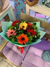 Букет цветов из:  Герберы, Хризантемы и Альстромерии #REPLACE_PRED# Кировском