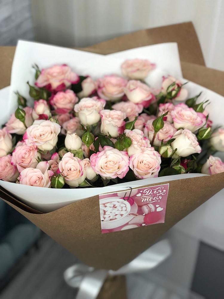 Букет цветов из: Розы в Кировском