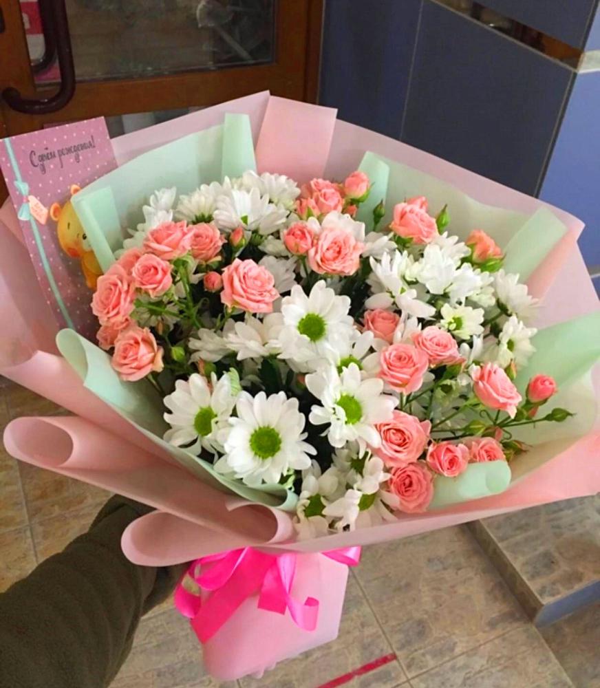 Букет цветов из: Розы и Хризантемы в Кировском