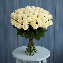 Букет 51 Белая роза Эдлесс Лав в Кировском