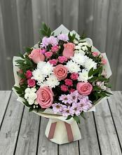 Букет цветов из:  Альстромерии, Гвоздики, Розы и Хризантемы #REPLACE_PRED# Кировском