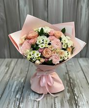 Букет цветов из:  Гвоздики, Розы и Хризантемы в Кировском