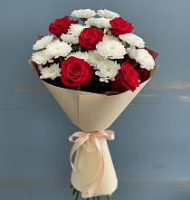 Букет цветов из:  Розы и Хризантемы в Кировском