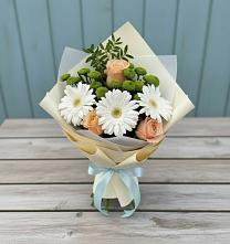 Букет цветов из:  Герберы, Розы и Хризантемы в Кировском